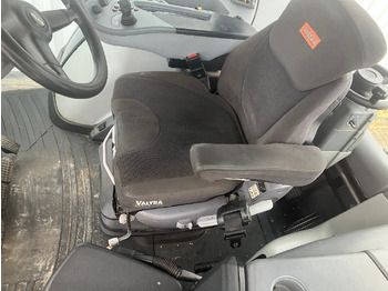 Traktor Valtra S374 Rüfa: obrázok 3 Traktor Valtra S374 Rüfa: obrázok 3