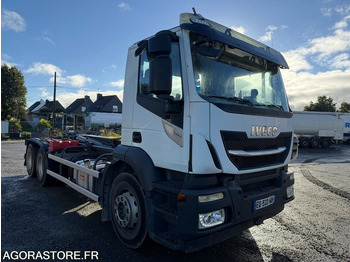 Hákový nosič kontajnerov IVECO Stralis 460