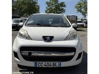 Automobil PEUGEOT