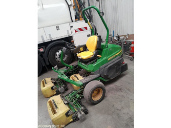 Záhradná technika JOHN DEERE 2000 Series