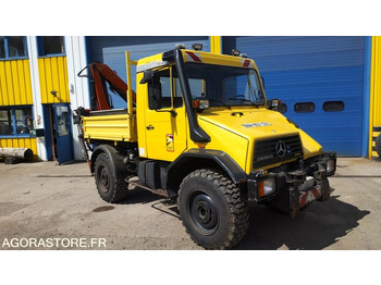 Nákladné auto UNIMOG
