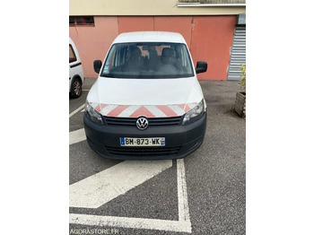 Automobil