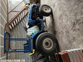 Traktor ISEKI
