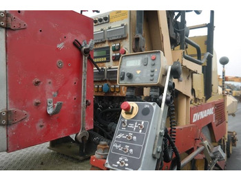 Finišer Dynapack F121 4WD: obrázok 3 Finišer Dynapack F121 4WD: obrázok 3