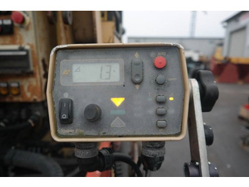 Finišer Dynapack F121 4WD: obrázok 2 Finišer Dynapack F121 4WD: obrázok 2