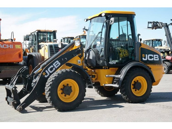Kolesový nakladač JCB 409