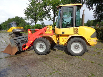 Kolesový nakladač VOLVO L30