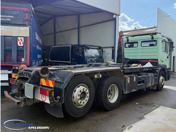 Hákový nosič kontajnerov MAN 26.403 6x2 Stuuras, ADR: obrázok 2