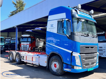 Podvozek s kabinou VOLVO FH 540