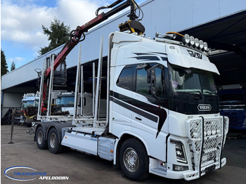 Nákladné vozidlo na prepravu dreva VOLVO FH