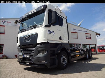 Hákový nosič kontajnerov MAN TGX 26.510