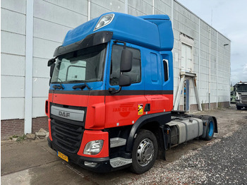 Ťahač DAF CF 400