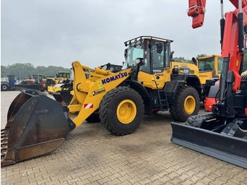Kolesový nakladač KOMATSU WA320