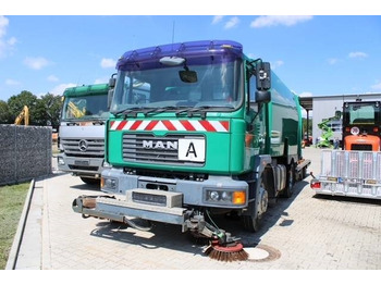 Zametacie vozidlo MAN M2000