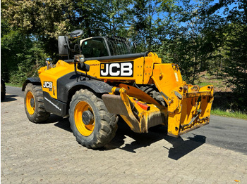 Teleskopický kolesový nakladač JCB 535-125: obrázok 4