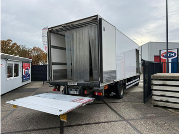 Chladirenské nákladné vozidlo Renault D210.14 Frigobox Multitemp + Taillift THERMO KING T800R: obrázok 5 Chladirenské nákladné vozidlo Renault D210.14 Frigobox Multitemp + Taillift THERMO KING T800R: obrázok 5