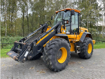 Kolesový nakladač JCB 436
