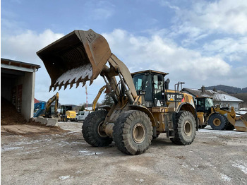 Kolesový nakladač CATERPILLAR 966K
