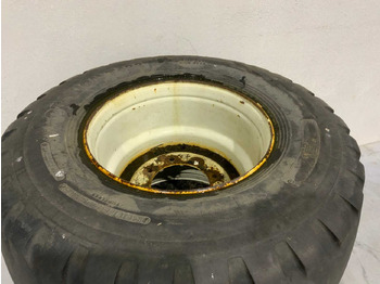 Traktor CEAT FLOTATION T422 - 600/55R22.5 TIPPER TIRE (2X): obrázok 4 Traktor CEAT FLOTATION T422 - 600/55R22.5 TIPPER TIRE (2X): obrázok 4