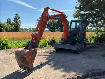 Pásové rýpadlo DOOSAN DH60-7