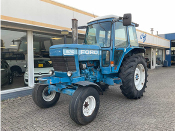 Traktor FORD