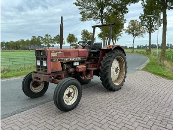 Traktor INTERNATIONAL