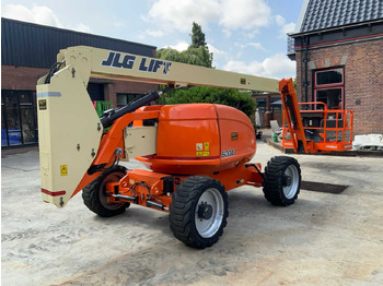 Pracovná plošina JLG 600AJ