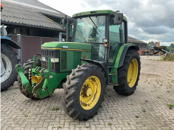 Traktor JOHN DEERE 6300
