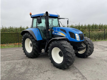 Traktor NEW HOLLAND TVT