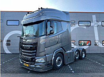 Nákladné auto DAF XG+ 530