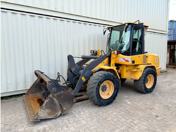 Kolesový nakladač VOLVO L30G