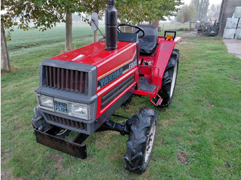Kompaktný traktor YANMAR