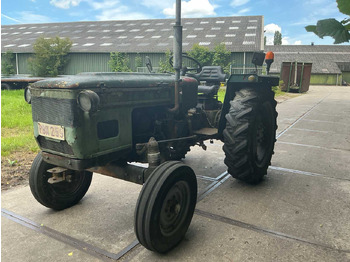 Traktor ZETOR