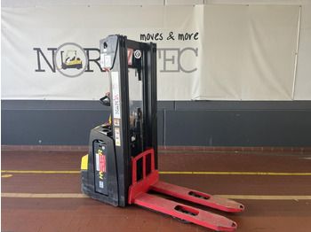 Stohovač HYSTER