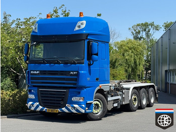 Hákový nosič kontajnerov DAF XF 105 460
