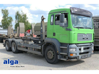 Hákový nosič kontajnerov MAN TGA 26.390
