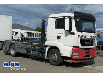 Hákový nosič kontajnerov MAN TGS 26.440