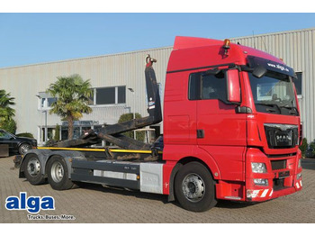 Hákový nosič kontajnerov MAN TGX 26.440