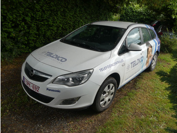 Automobil OPEL