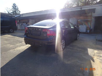 Sedan Voiture Volvo Berline S60 D2: obrázok 2