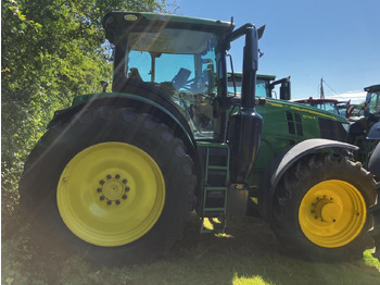 Traktor John Deere 6230R: obrázok 2