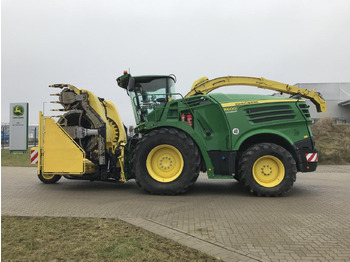 Samohybná rezačka JOHN DEERE 8600