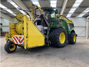 Samohybná rezačka JOHN DEERE
