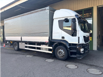 Plachtové nákladné vozidlo IVECO Stralis