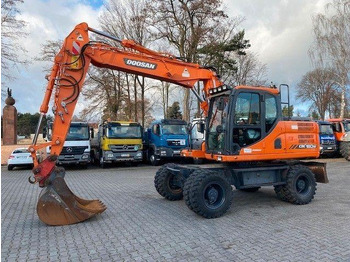 Kolesové rýpadlo DOOSAN DX160W-3