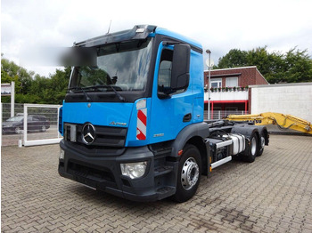 Hákový nosič kontajnerov MERCEDES-BENZ Antos 2533