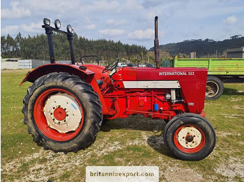 Poľnohospodárske stroje McCORMICK