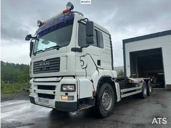 Hákový nosič kontajnerov MAN TGA 26.480