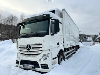 Skříňový nákladní auto MERCEDES-BENZ Actros 2551