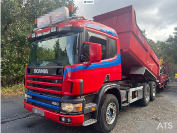 Sklápač SCANIA P124